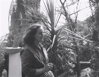 Understanding Barbara Hepworth's Life Through 6 Important Works