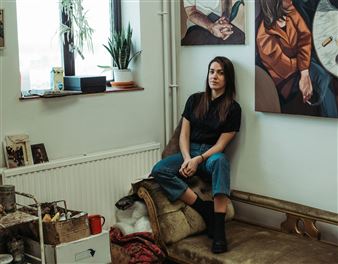 Meet the Emerging Portrait Painter Bringing Parisian Chic to 2019’s Venice Biennale